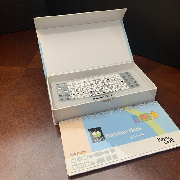 Cricut Shape Cartridge - Fabulous Finds with Keypad Overlay & Manual - Picture 6 of 10